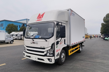 江鈴新(xīn)凱運寬體(tǐ)冷藏車(chē)